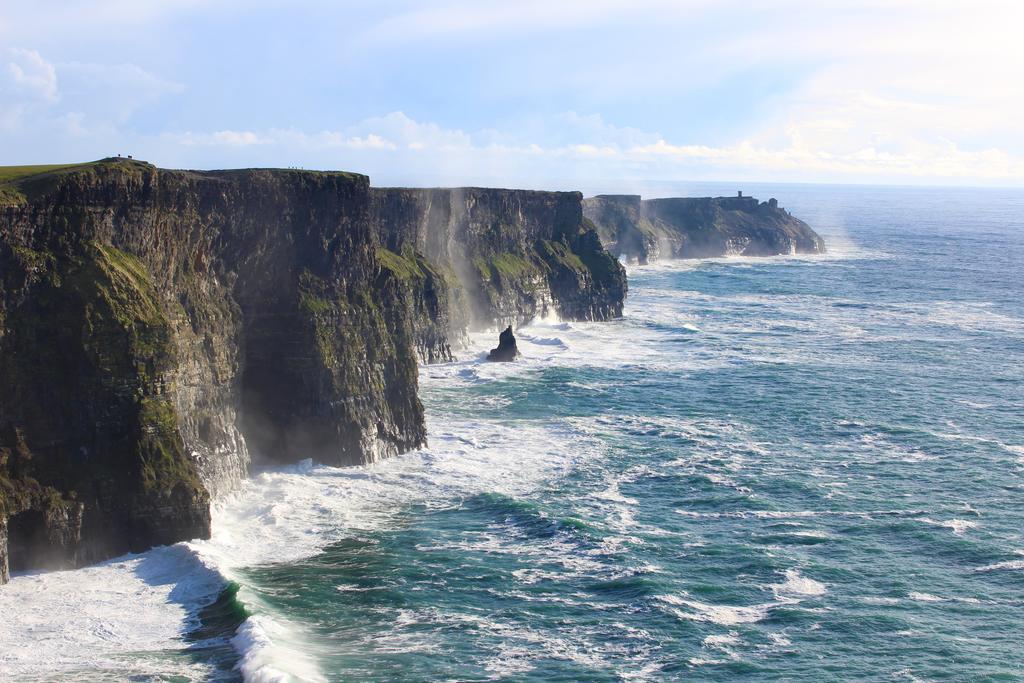 O'Learys Lodge Doolin Eksteriør bilde